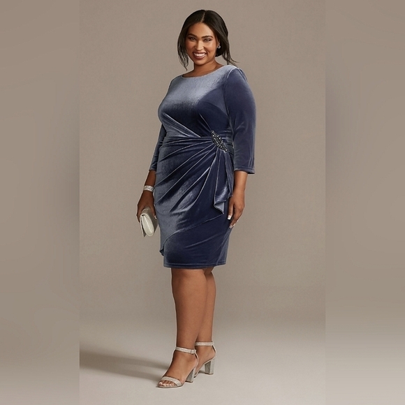 NWT Oleg Cassini Velvet Sheath Cocktail Dress Size 12